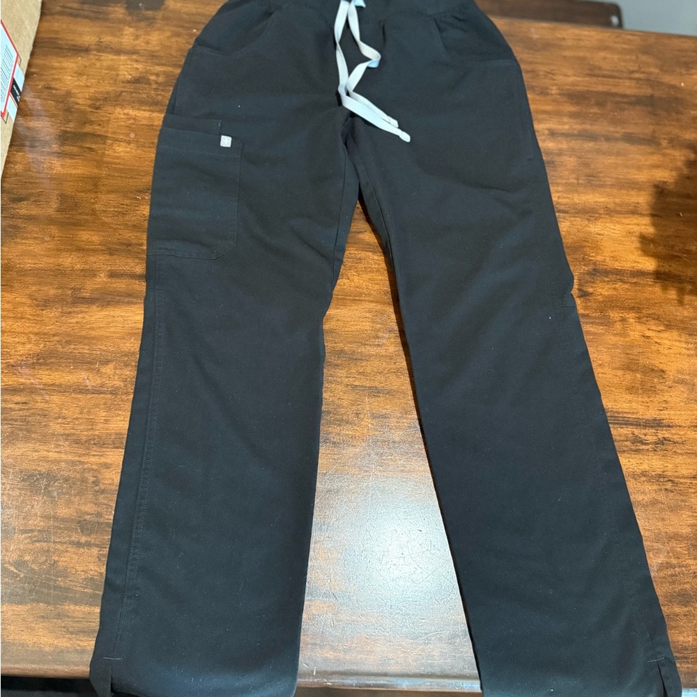 Black figs kade cargo x small